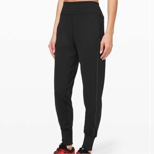 Lululemon Flurry Up High Rise Fleece Lined Jogger Pant Black Size 8